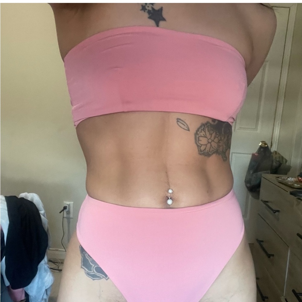 437 bikini